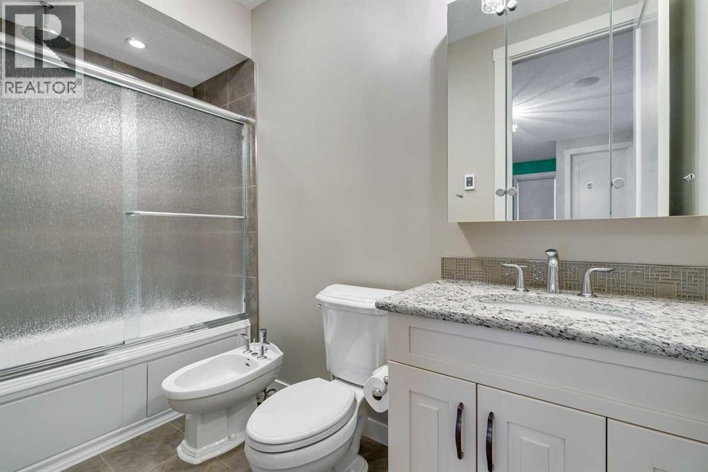 215 Patton Court SW, Calgary, Alberta  T2V 5G4 - Photo 35 - A2333869
