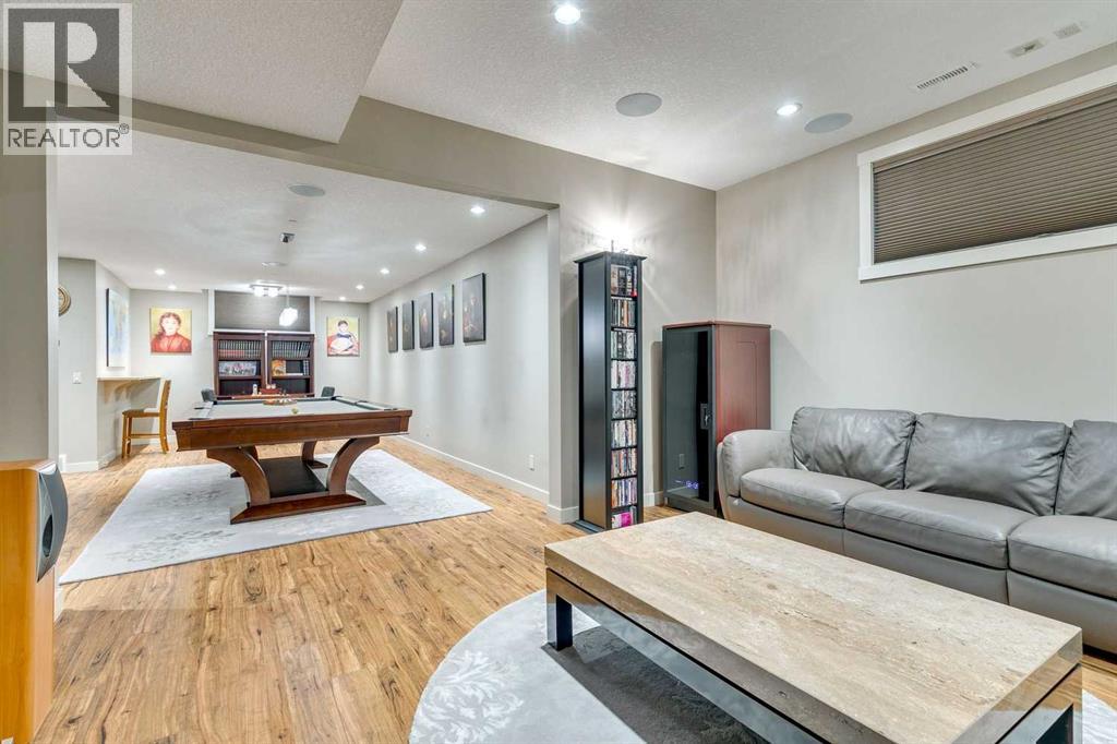 215 Patton Court SW, Calgary, Alberta  T2V 5G4 - Photo 8 - A2333869