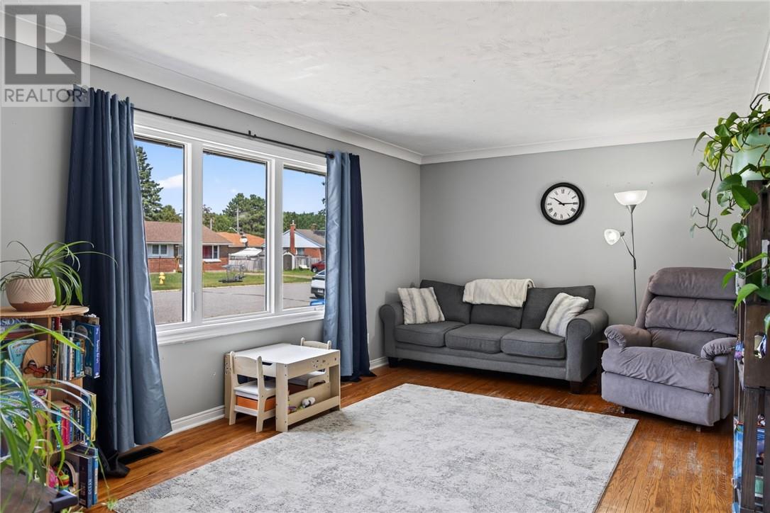 12 Belmont Court, Capreol, Ontario  P0M 1H0 - Photo 14 - 2129613