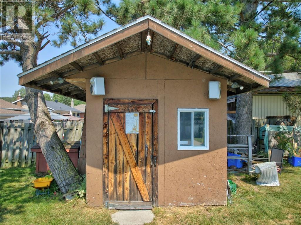12 Belmont Court, Capreol, Ontario  P0M 1H0 - Photo 39 - 2129613