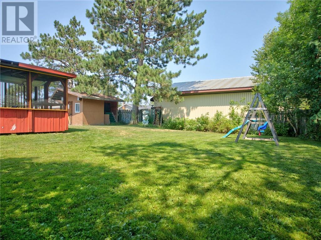12 Belmont Court, Capreol, Ontario  P0M 1H0 - Photo 47 - 2129613