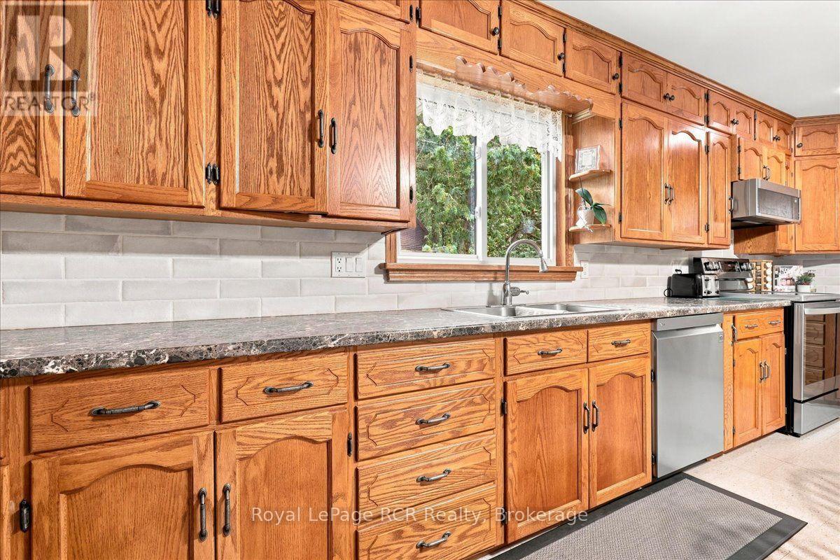 7525 Highway 89, Wellington North, Ontario  N0G 2L0 - Photo 12 - X13647294