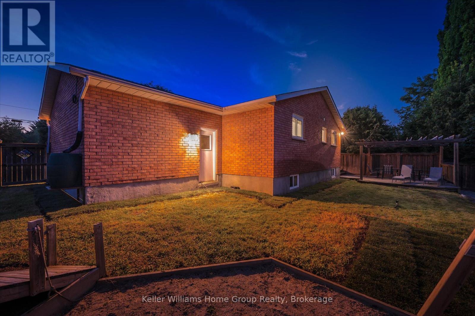 273 Colborne Street, Centre Wellington, Ontario  N0B 1S0 - Photo 39 - X13647312
