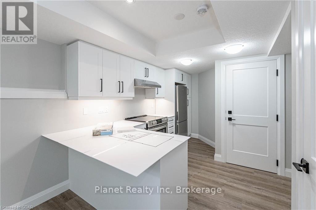2 - 330 Exhibition Street, Guelph, Ontario  N1H 4S2 - Photo 2 - X13647368
