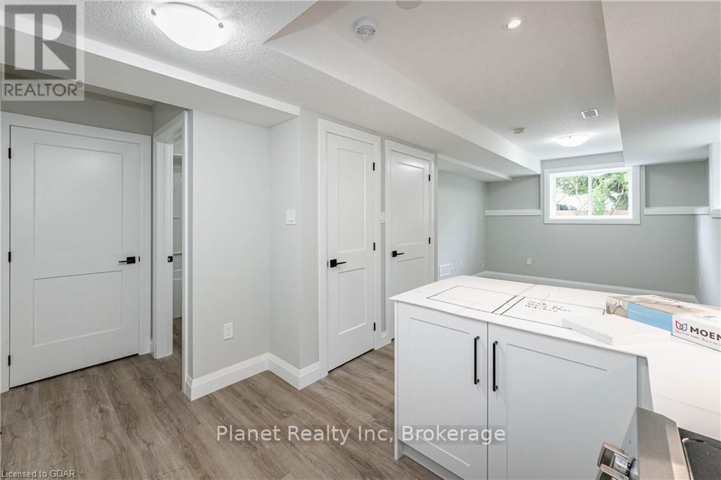 2 - 330 Exhibition Street, Guelph, Ontario  N1H 4S2 - Photo 3 - X13647368