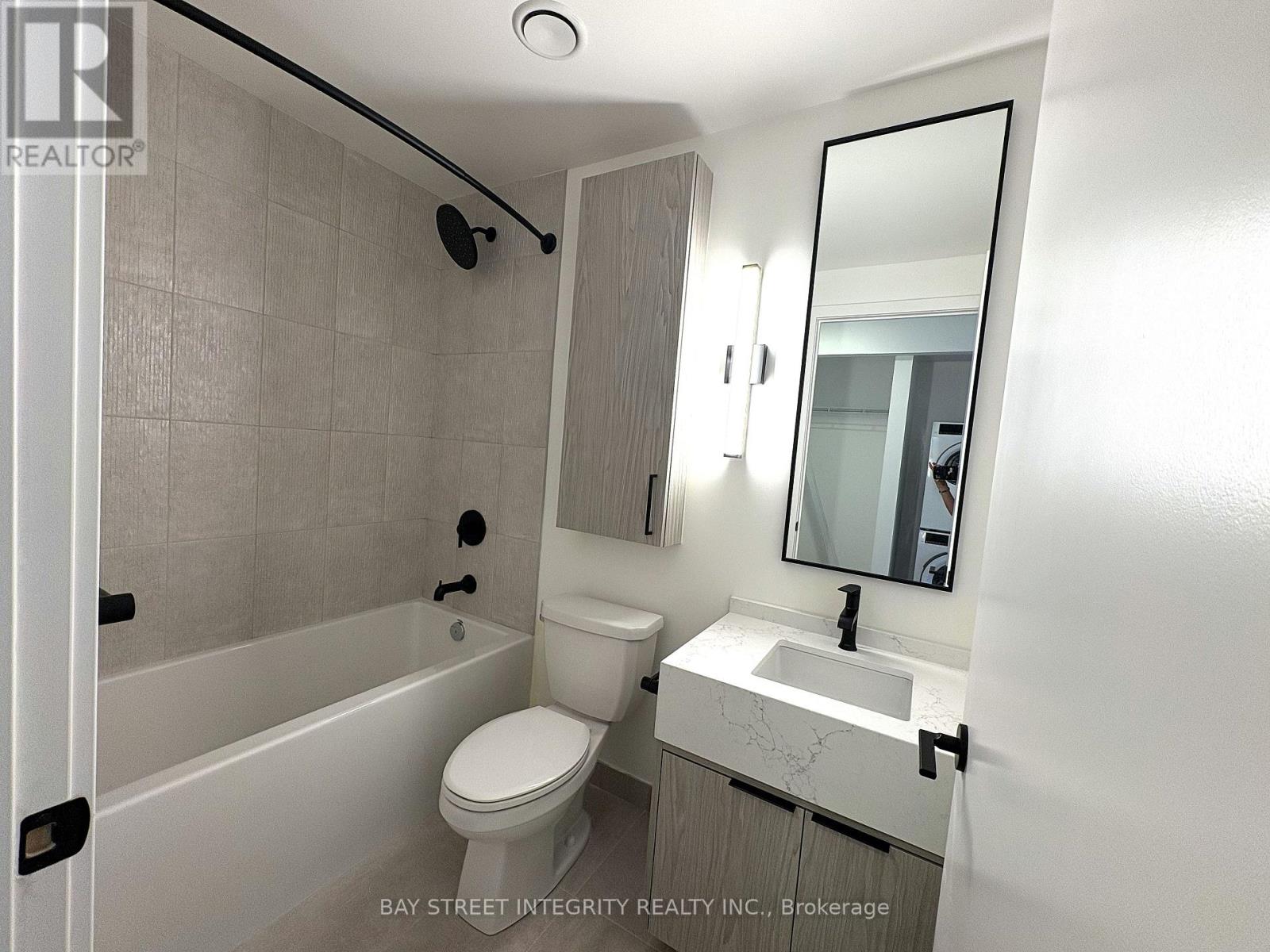 1703 - 91 Montclair Avenue, Toronto, Ontario  M5P 0B1 - Photo 12 - C13647210