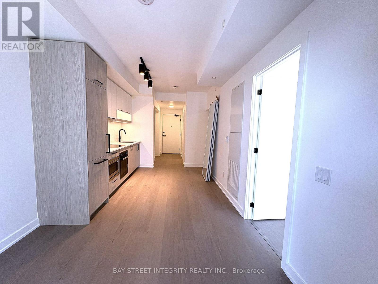 1703 - 91 Montclair Avenue, Toronto, Ontario  M5P 0B1 - Photo 5 - C13647210