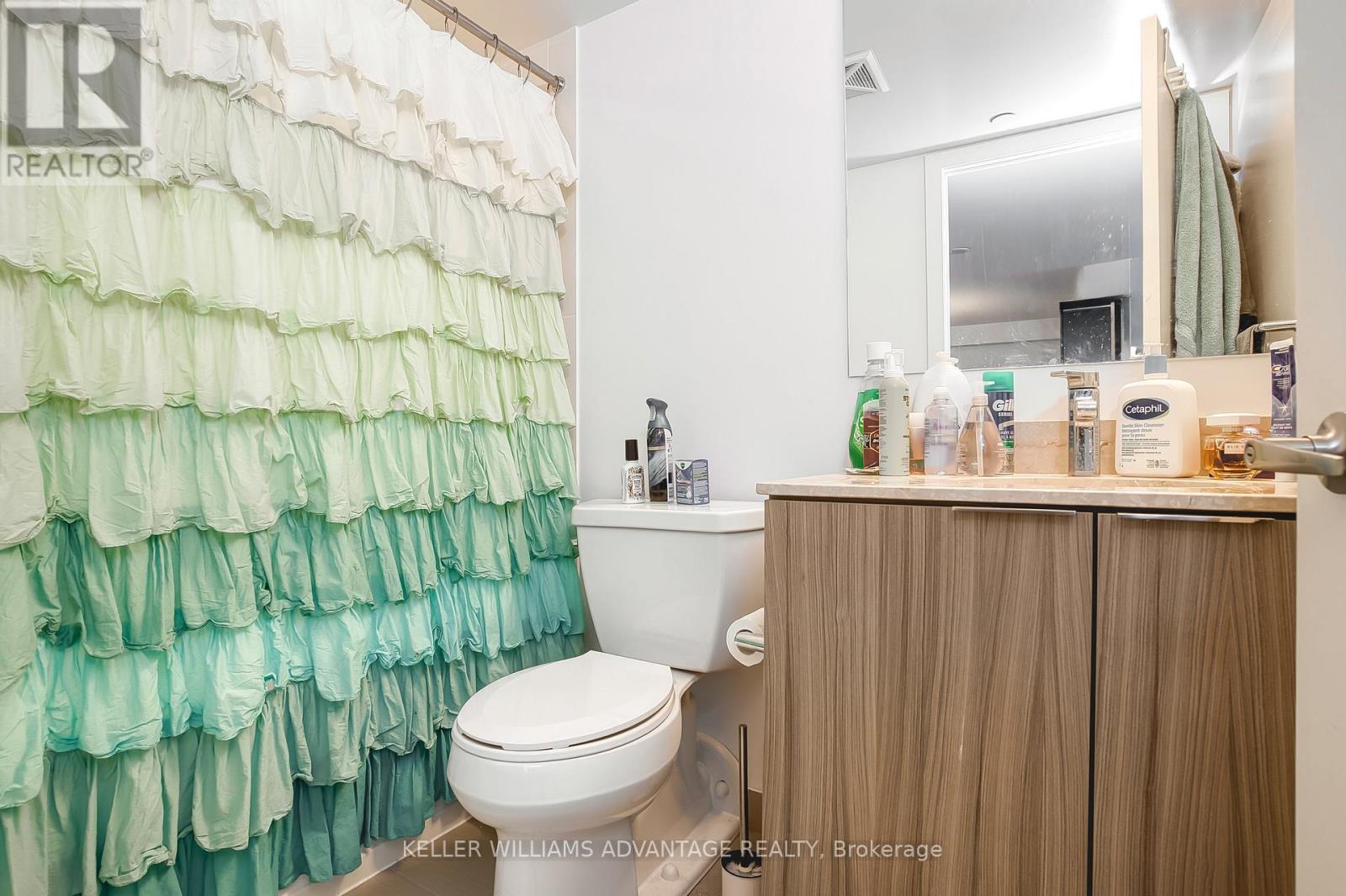 1012 - 955 Bay Street, Toronto, Ontario  M5S 0C6 - Photo 16 - C13647346