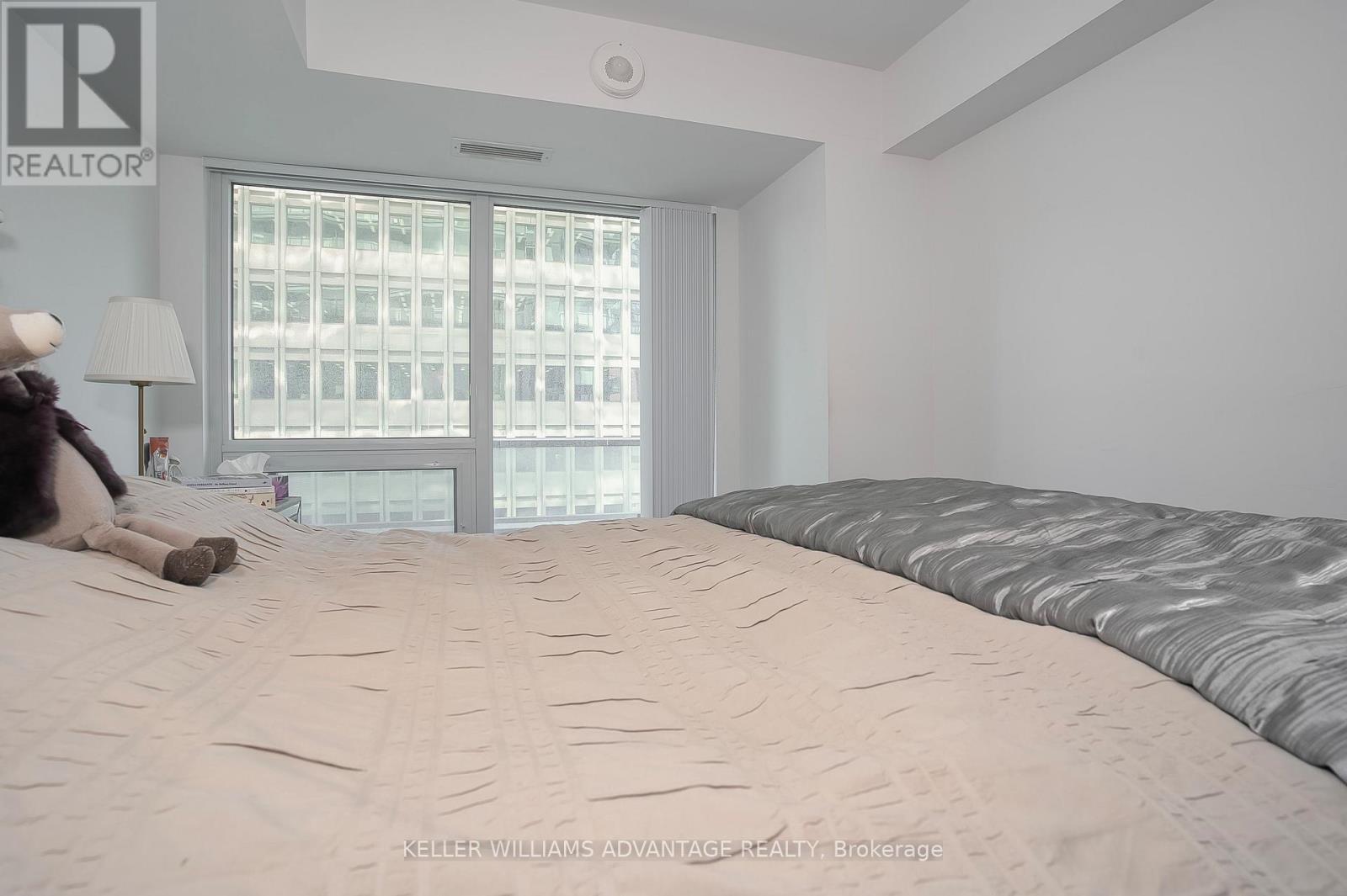 1012 - 955 Bay Street, Toronto, Ontario  M5S 0C6 - Photo 18 - C13647346