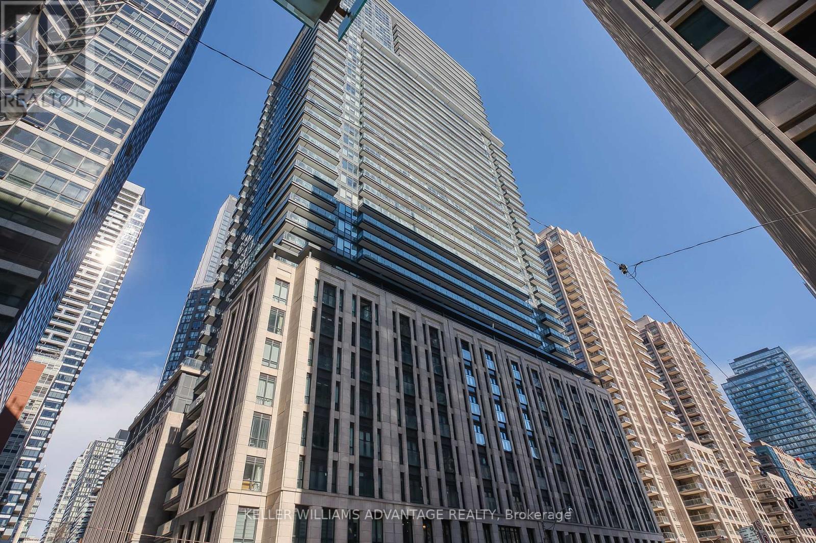 1012 - 955 Bay Street, Toronto, Ontario  M5S 0C6 - Photo 2 - C13647346