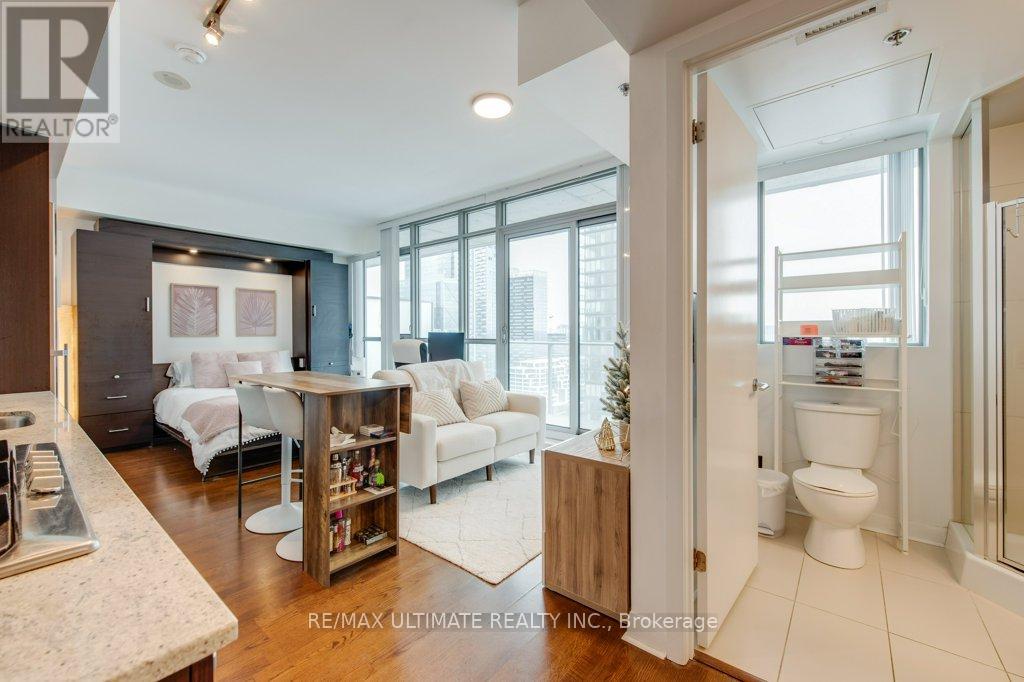 2710 - 375 King Street W, Toronto, Ontario  M5V 1K5 - Photo 3 - C13647390