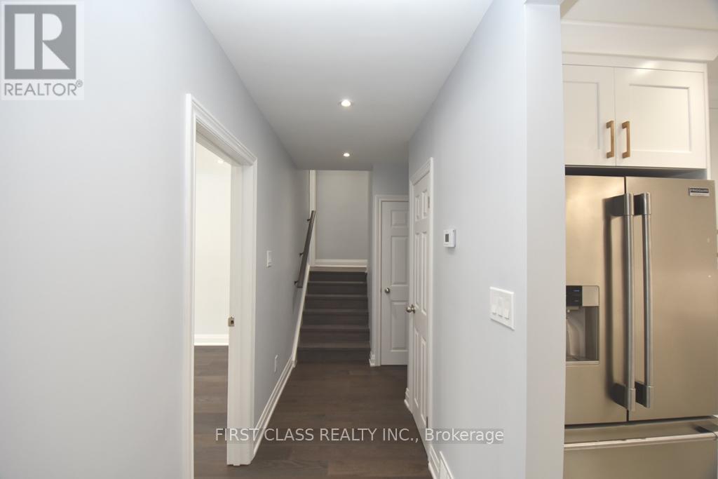 Main - 113 Holcolm Road, Toronto, Ontario  M2N 2E1 - Photo 14 - C13647396