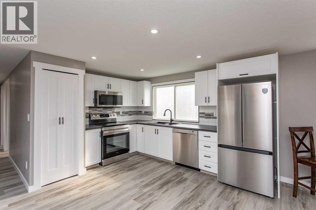 30, 5344 76 Street, Red Deer, Alberta  T4P 2A6 - Photo 4 - A2333263