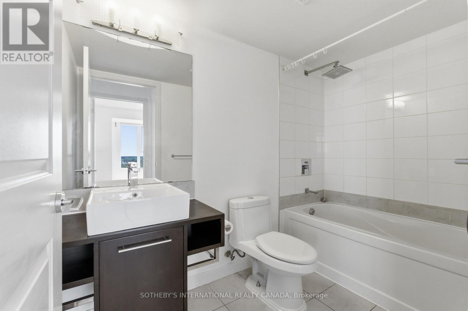 3208 - 25 Town Centre Court, Toronto, Ontario  M1P 0B4 - Photo 13 - E13647202
