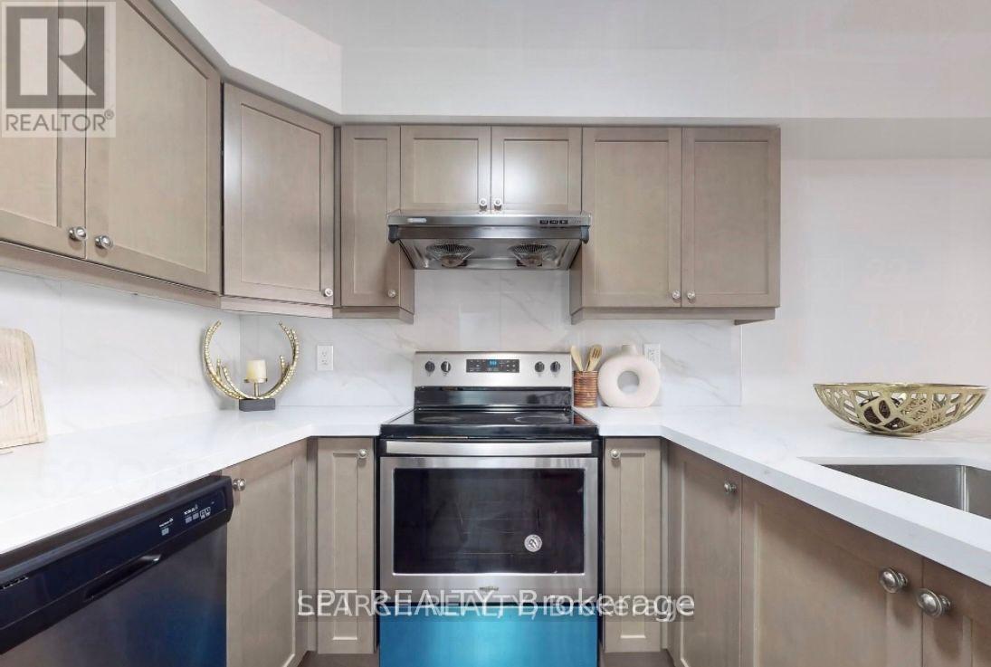 52 Gerigs Street, Toronto, Ontario  M1L 0J4 - Photo 8 - E13647220