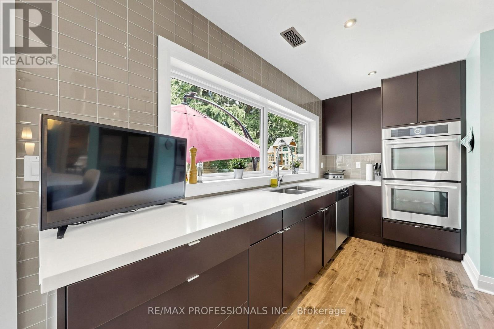 9 Annis Road, Toronto, Ontario  M1M 2Y8 - Photo 12 - E13647348