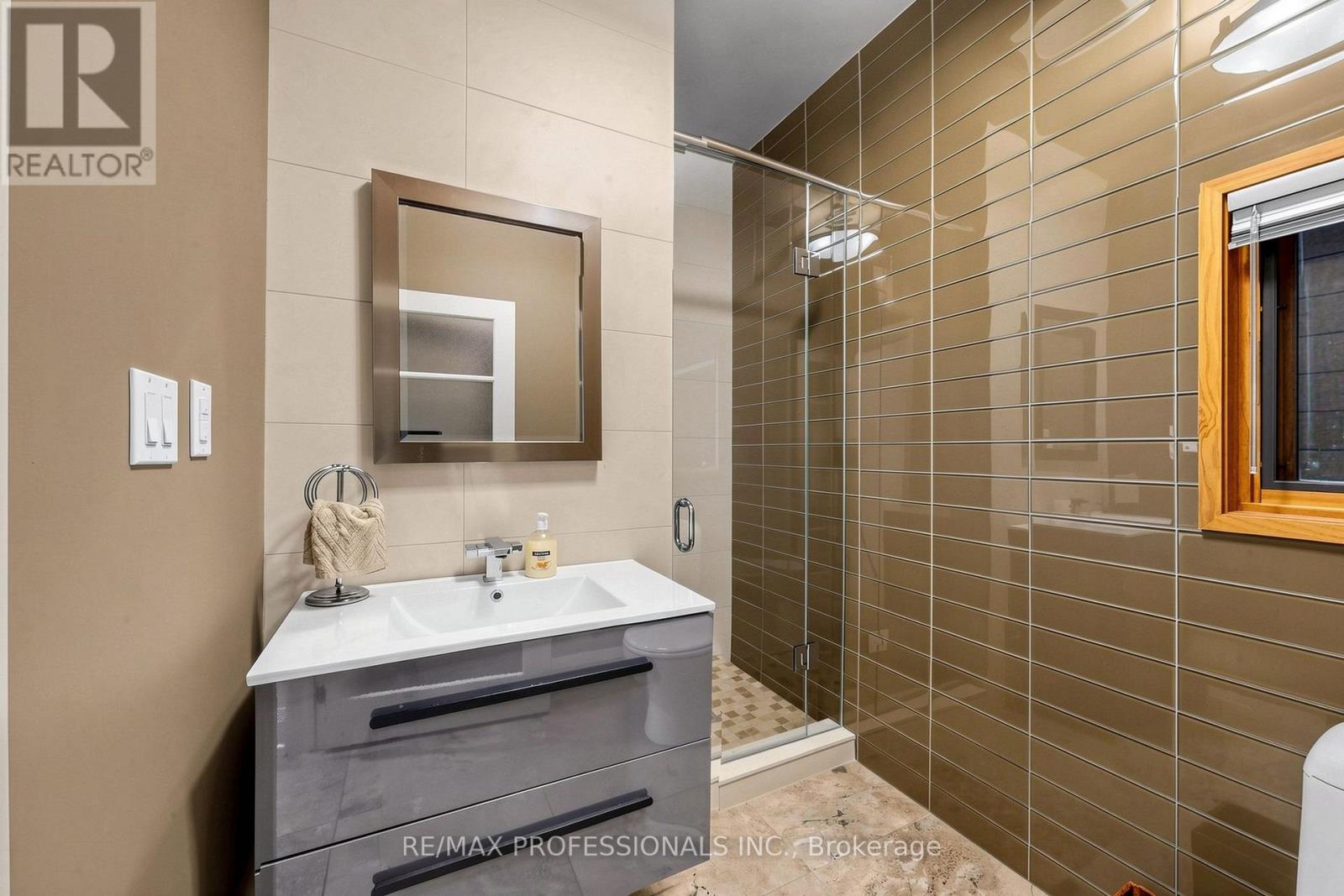 9 Annis Road, Toronto, Ontario  M1M 2Y8 - Photo 21 - E13647348