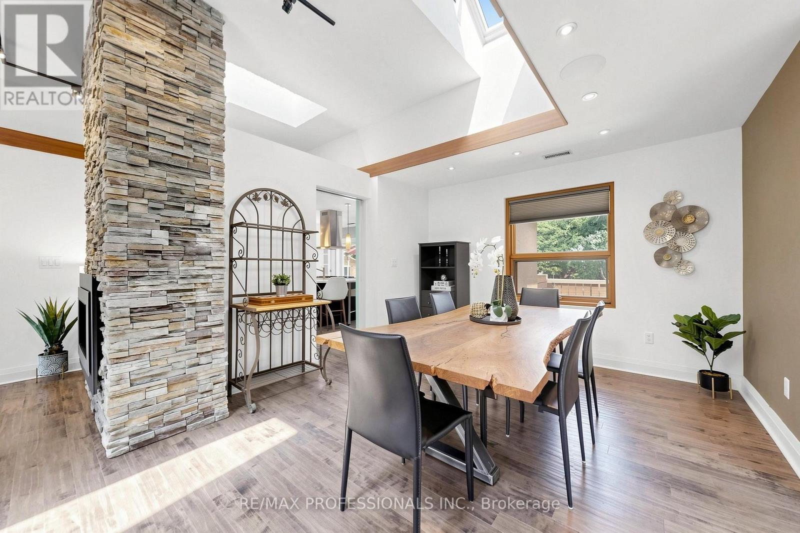 9 Annis Road, Toronto, Ontario  M1M 2Y8 - Photo 9 - E13647348