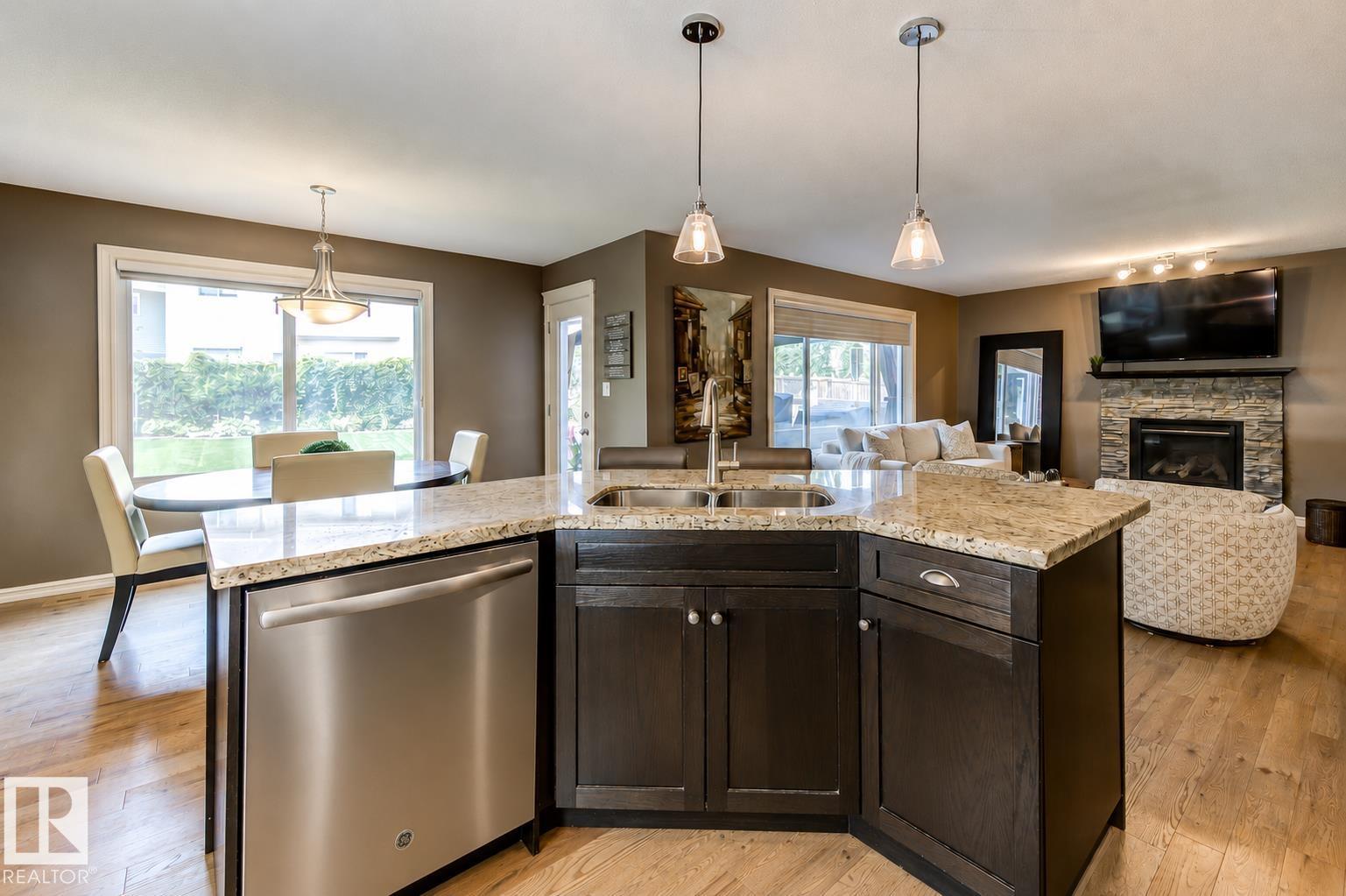 854 Chahley Wy NW, Edmonton, Alberta  T6M 0C7 - Photo 17 - E4502472