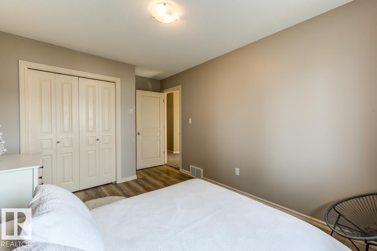 854 Chahley Wy NW, Edmonton, Alberta  T6M 0C7 - Photo 37 - E4502472