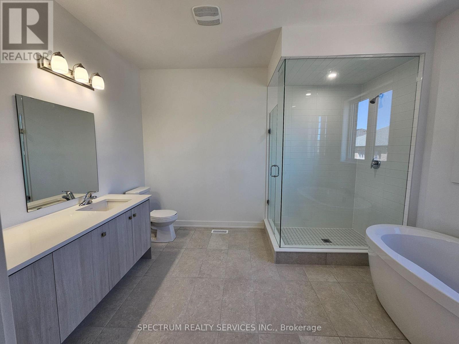 184 Dog Wood Boulevard, East Gwillimbury, Ontario  L9N 0X2 - Photo 10 - N13647274