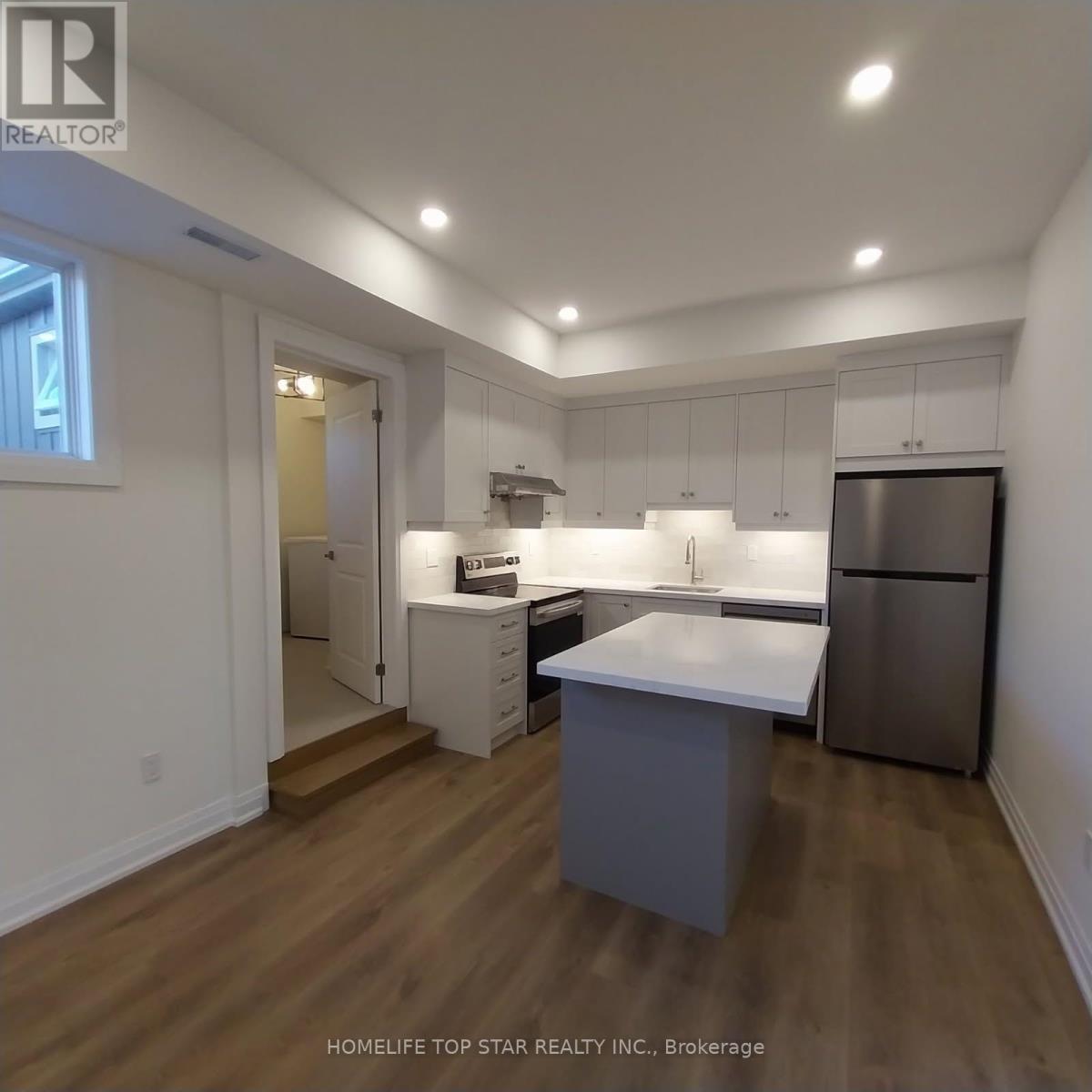 172 Morning Dove Dr - Coach House Road, Markham, Ontario  L6B 1L6 - Photo 4 - N13647354