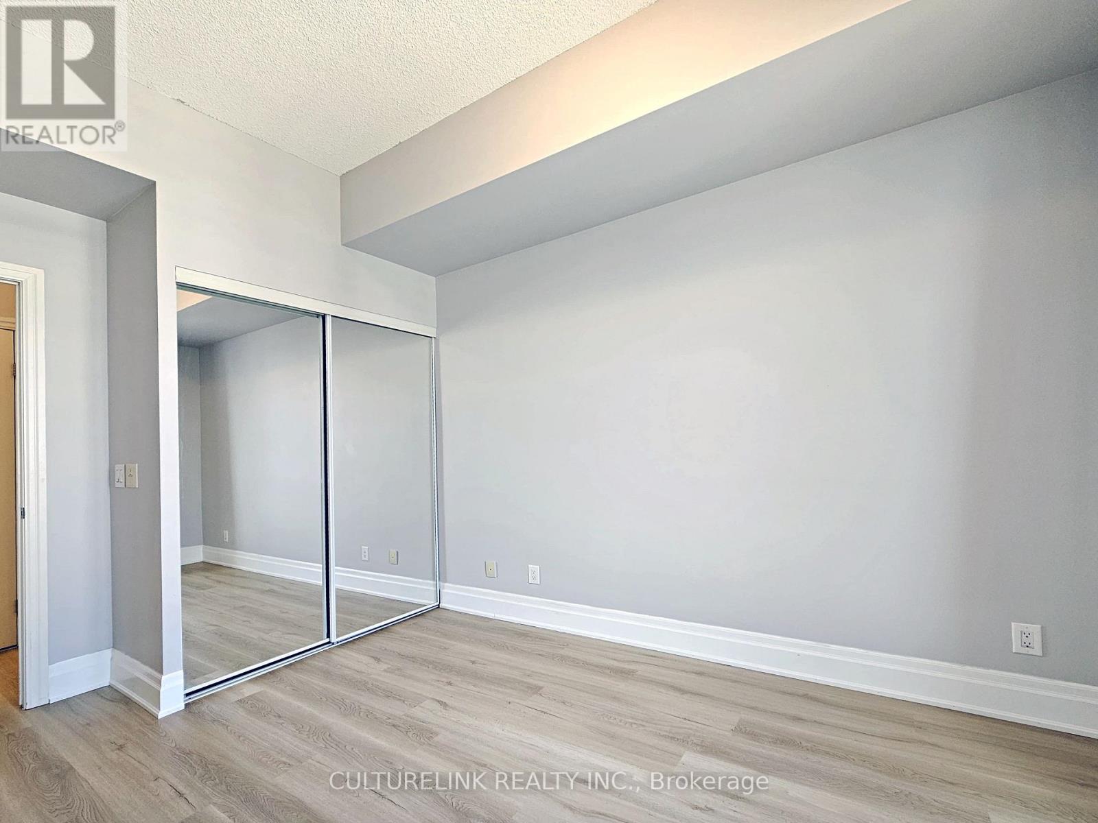 1008 - 111 Upper Duke Crescent, Markham, Ontario  L6B 1N1 - Photo 8 - N13647382