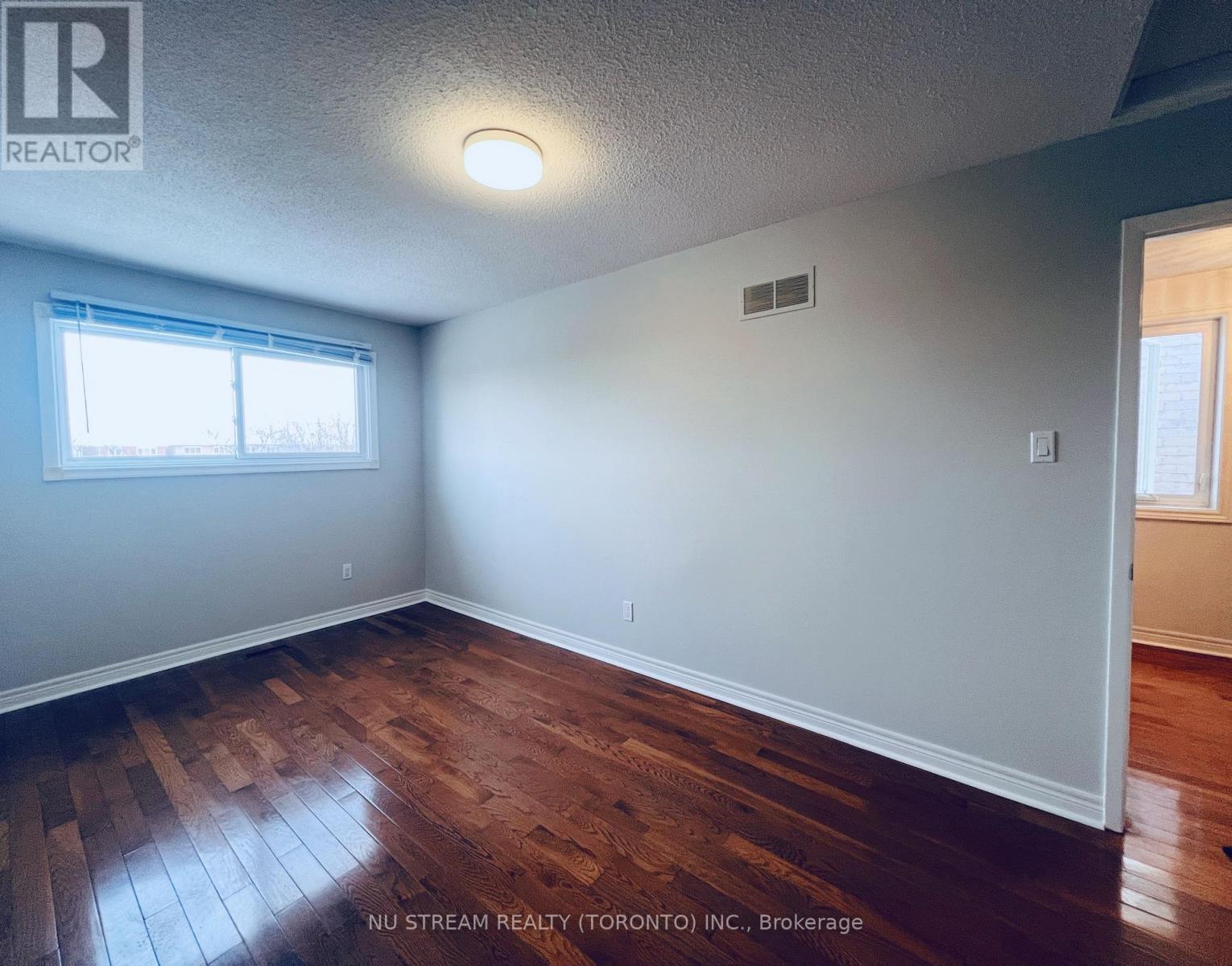1&2 Flr - 151 Woodhall Road, Markham, Ontario  L3S 1M5 - Photo 5 - N13647388