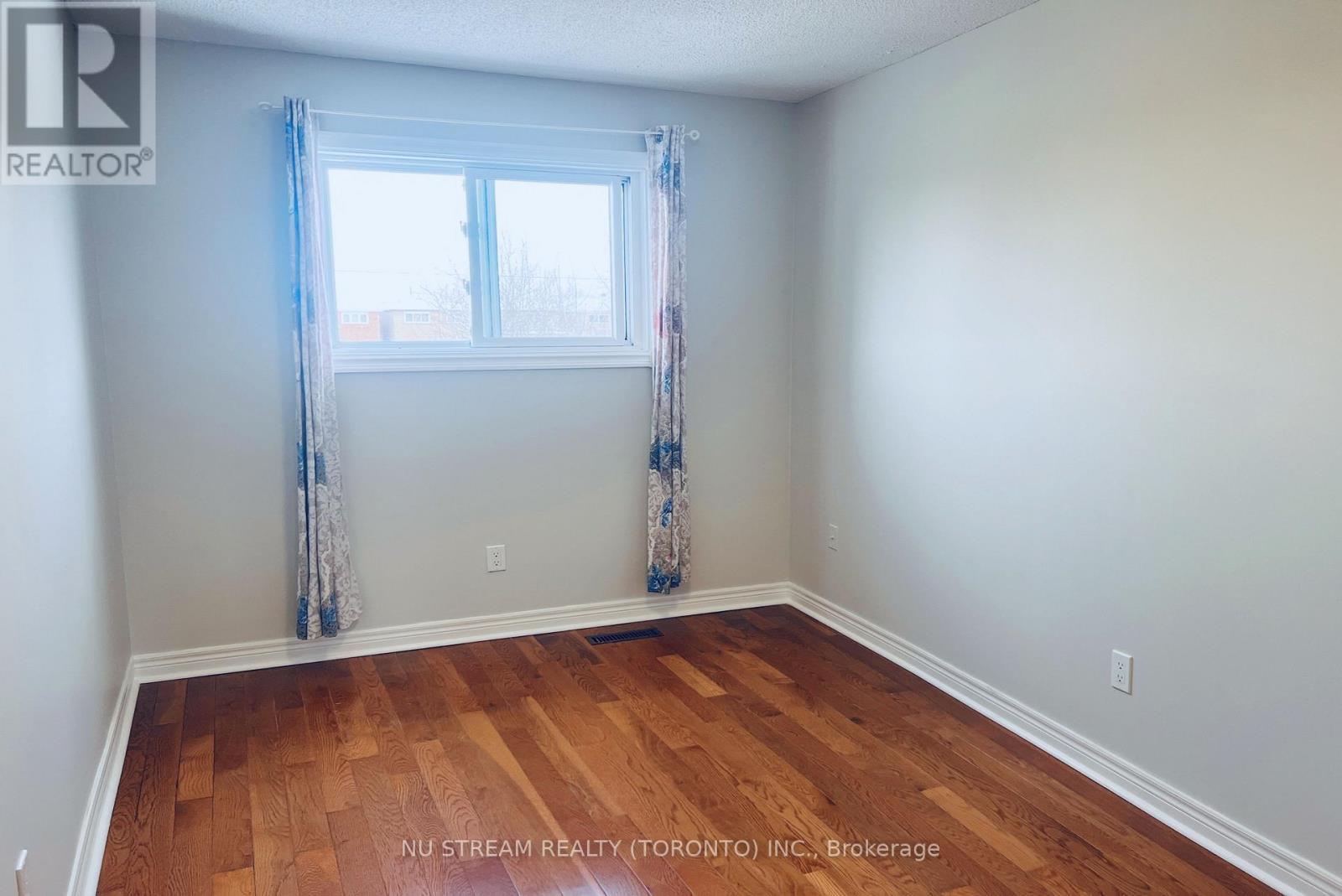 1&2 Flr - 151 Woodhall Road, Markham, Ontario  L3S 1M5 - Photo 6 - N13647388