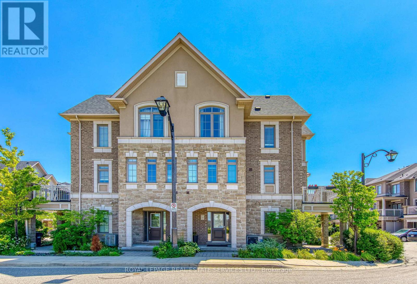 35 - 2435 Greenwich Drive, Oakville, Ontario  L6M 0S4 - Photo 2 - W13647222