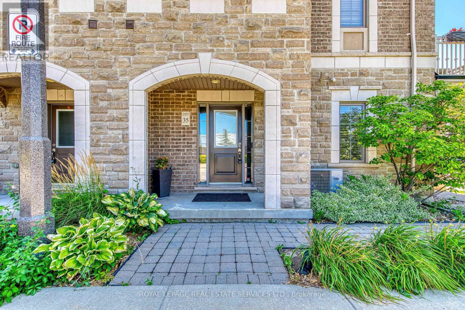35 - 2435 Greenwich Drive, Oakville, Ontario  L6M 0S4 - Photo 3 - W13647222