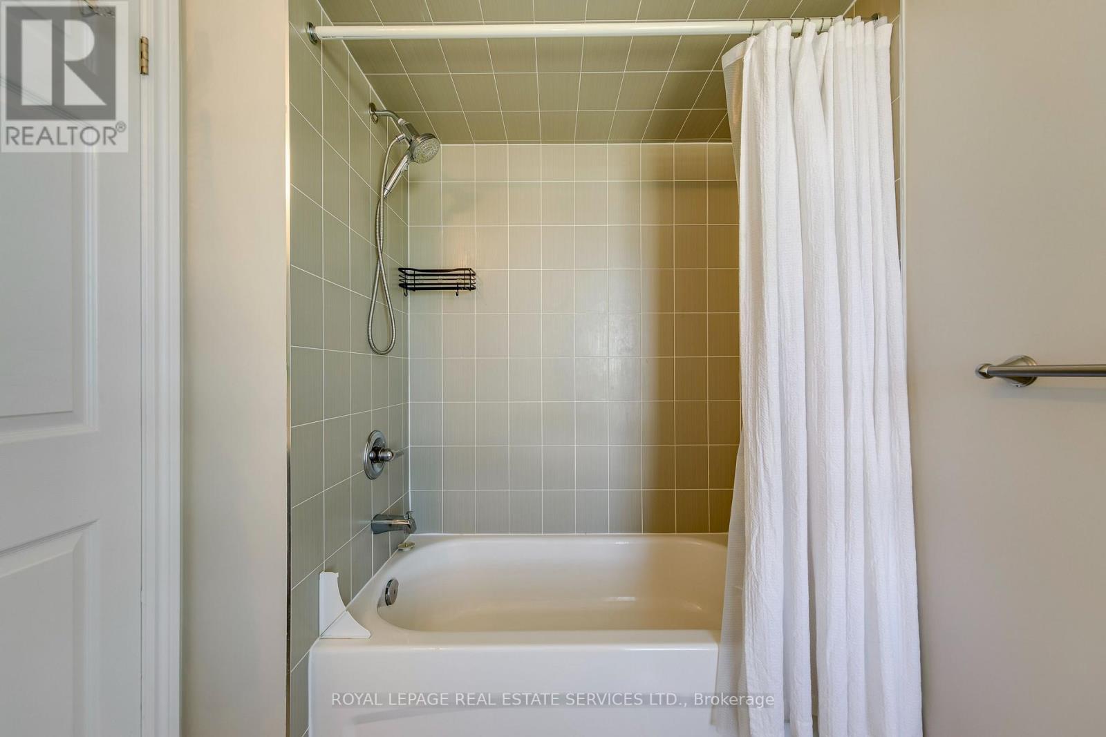 35 - 2435 Greenwich Drive, Oakville, Ontario  L6M 0S4 - Photo 37 - W13647222