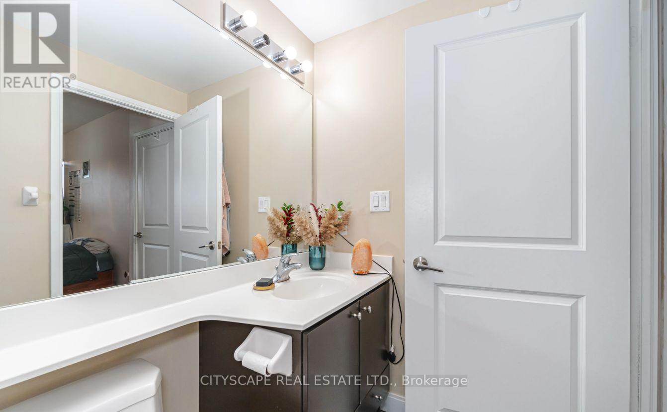 2008 - 50 Absolute Avenue E, Mississauga, Ontario  L5V 0B5 - Photo 16 - W13647228