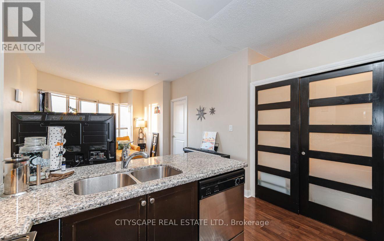 2008 - 50 Absolute Avenue E, Mississauga, Ontario  L5V 0B5 - Photo 8 - W13647228