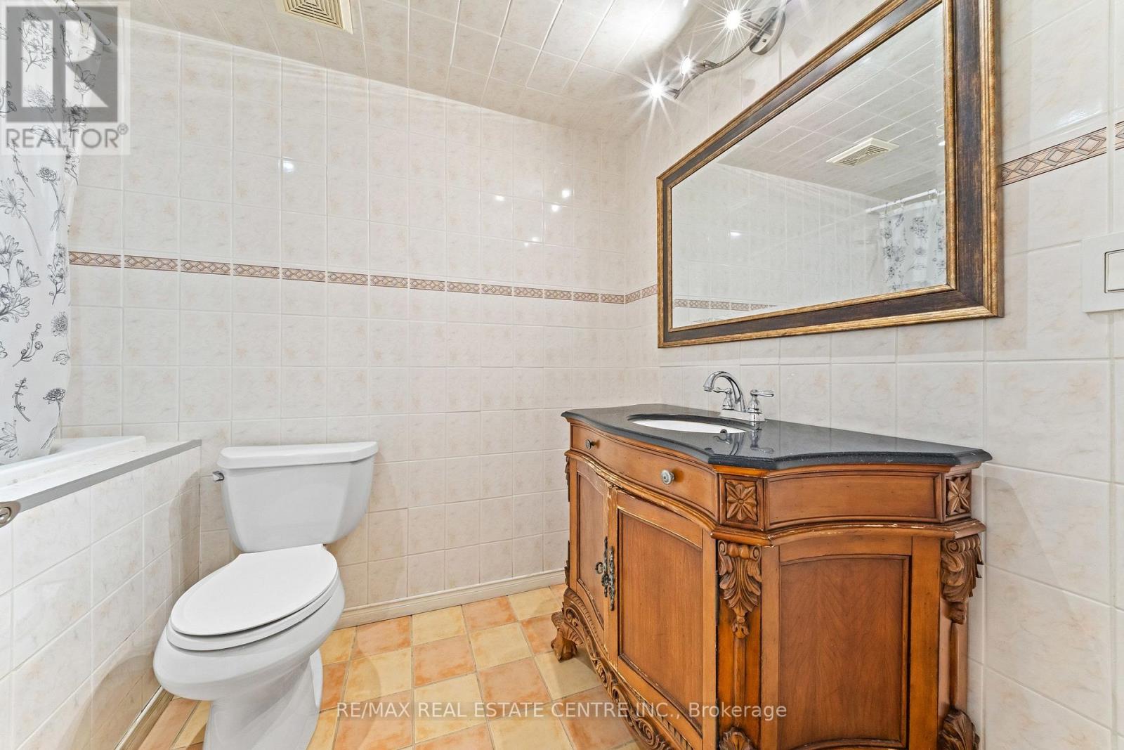 27 Jefferson Road, Brampton, Ontario  L6S 2G6 - Photo 36 - W13647314