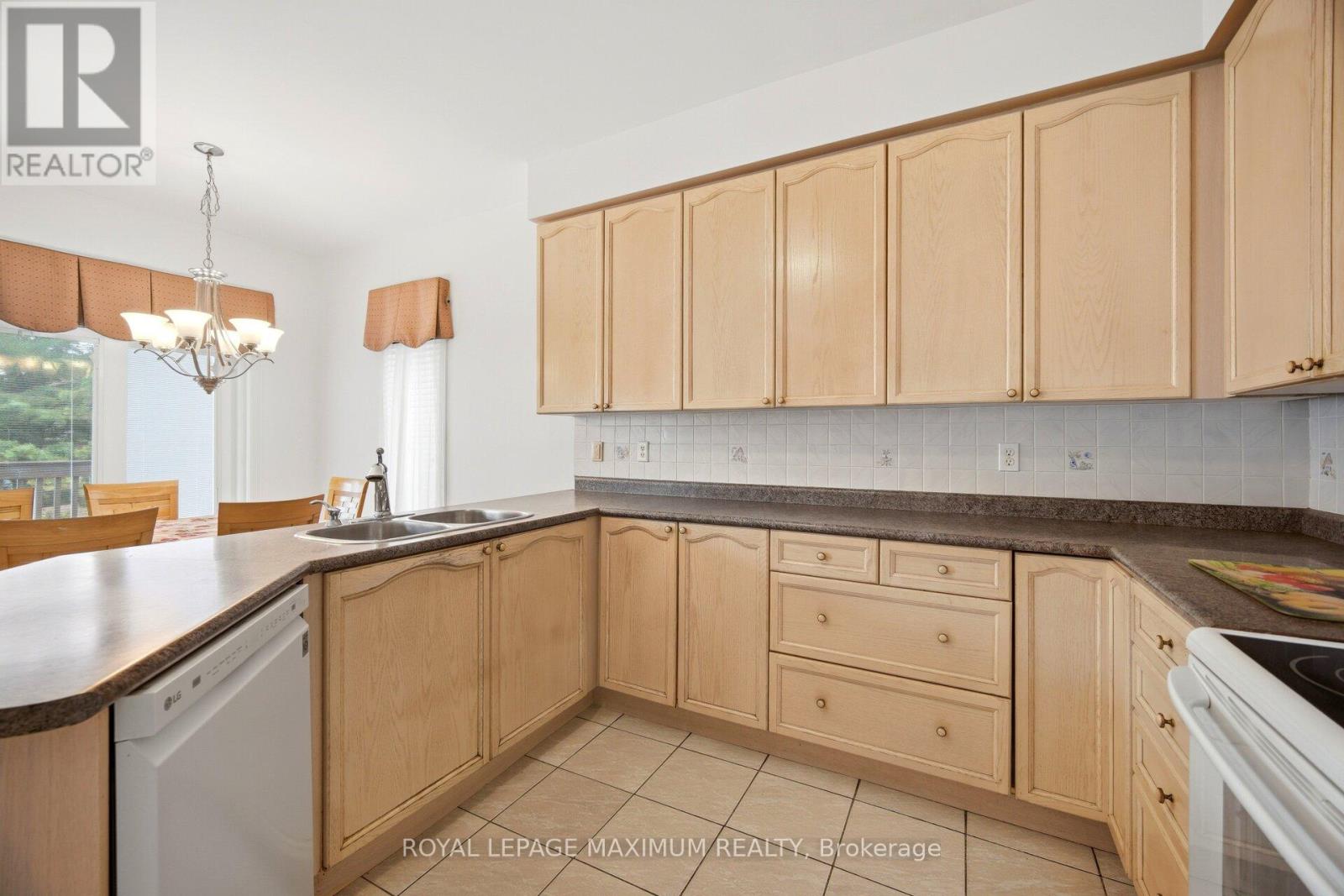 34 Kirkwood Crescent, Caledon, Ontario  L7C 1B8 - Photo 13 - W13647328