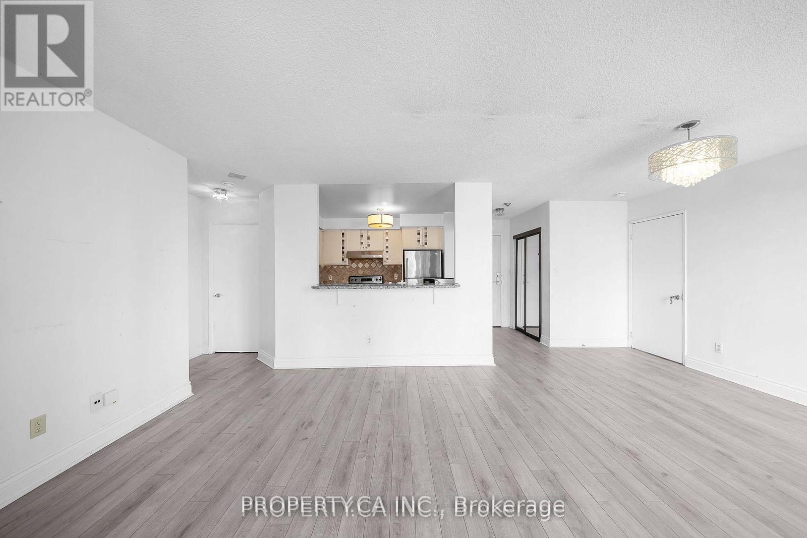 526 - 2267 Lake Shore Boulevard W, Toronto, Ontario  M8V 3X2 - Photo 10 - W13647340