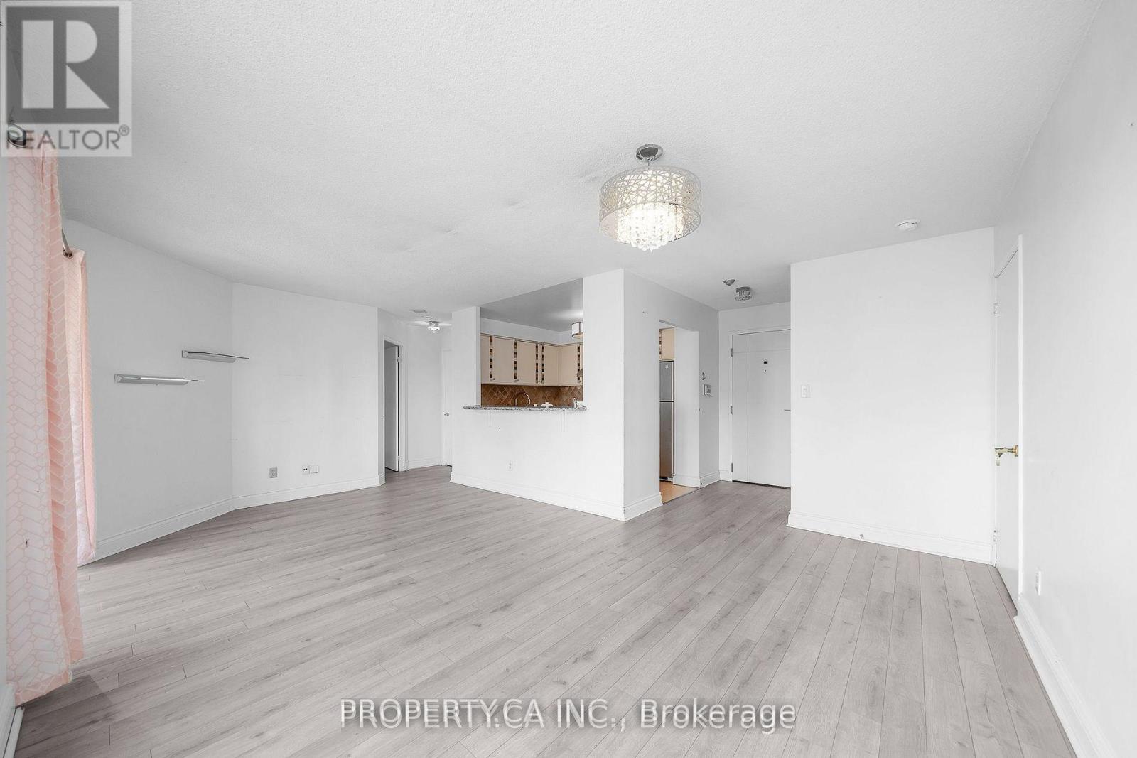 526 - 2267 Lake Shore Boulevard W, Toronto, Ontario  M8V 3X2 - Photo 6 - W13647340