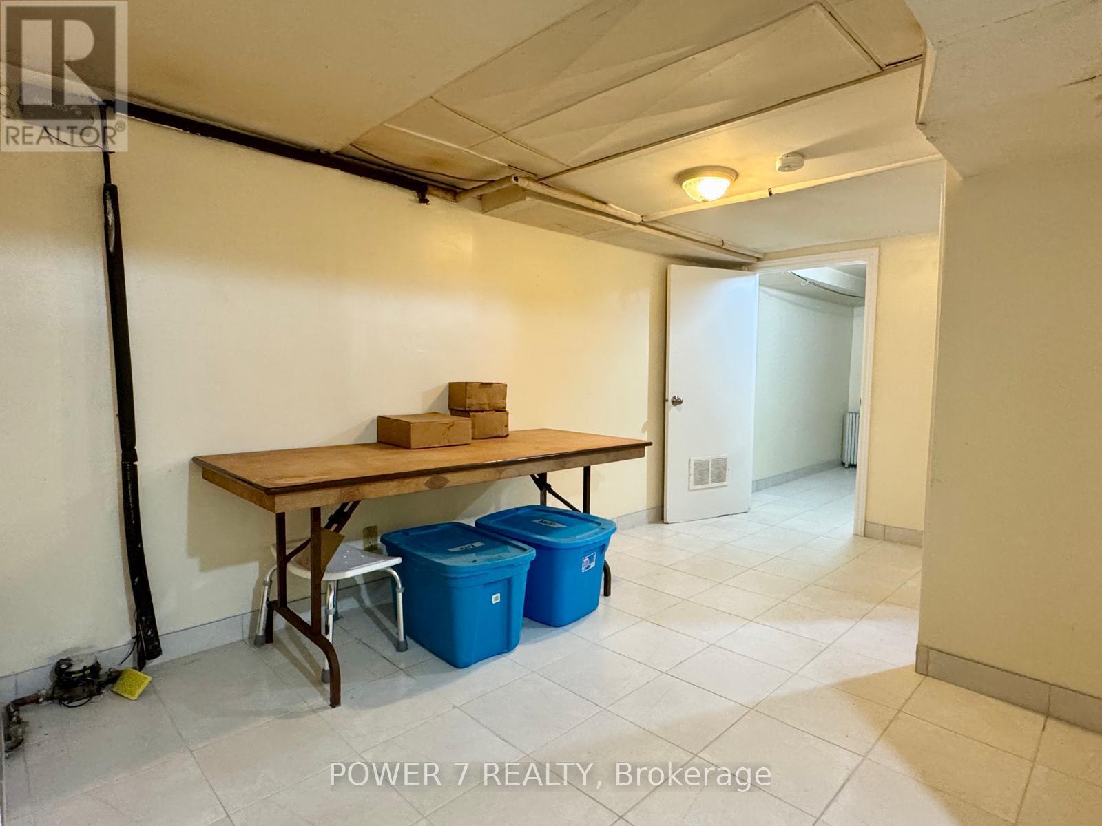 810 Ossington Avenue, Toronto, Ontario  M6G 3V1 - Photo 18 - W13647362