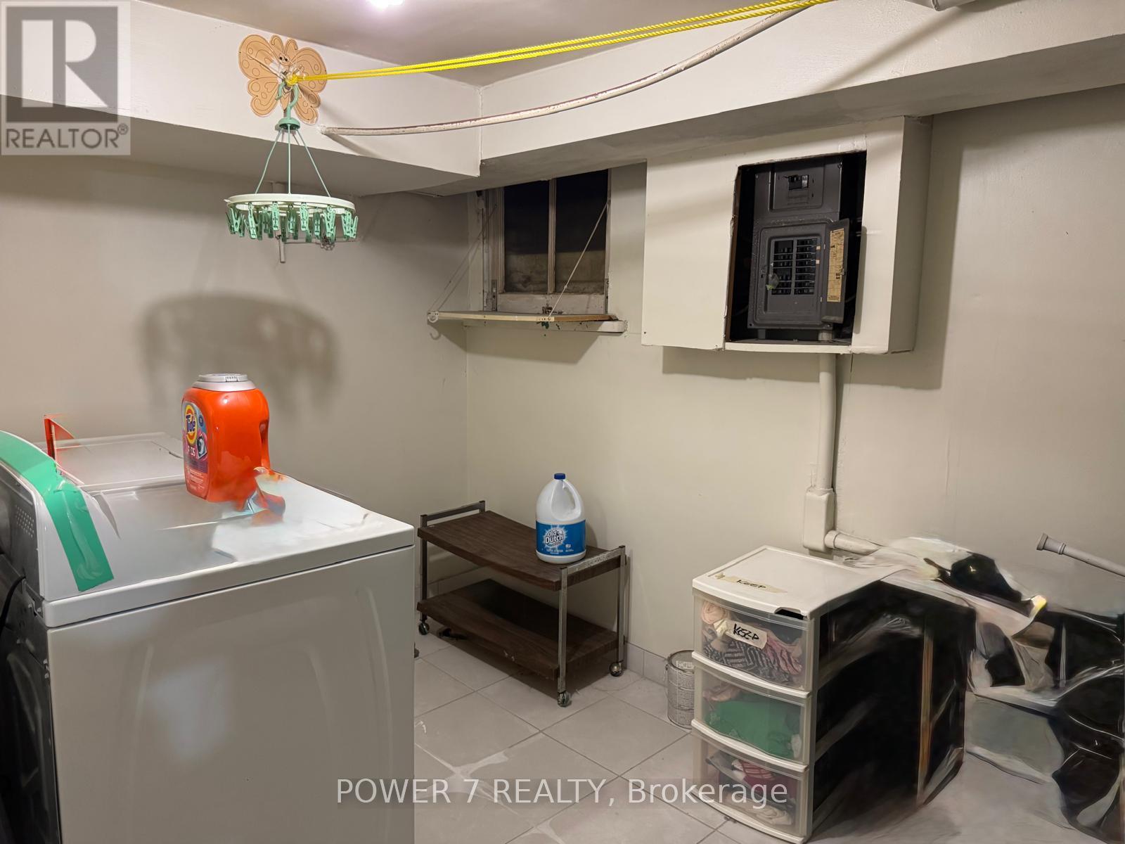 810 Ossington Avenue, Toronto, Ontario  M6G 3V1 - Photo 20 - W13647362