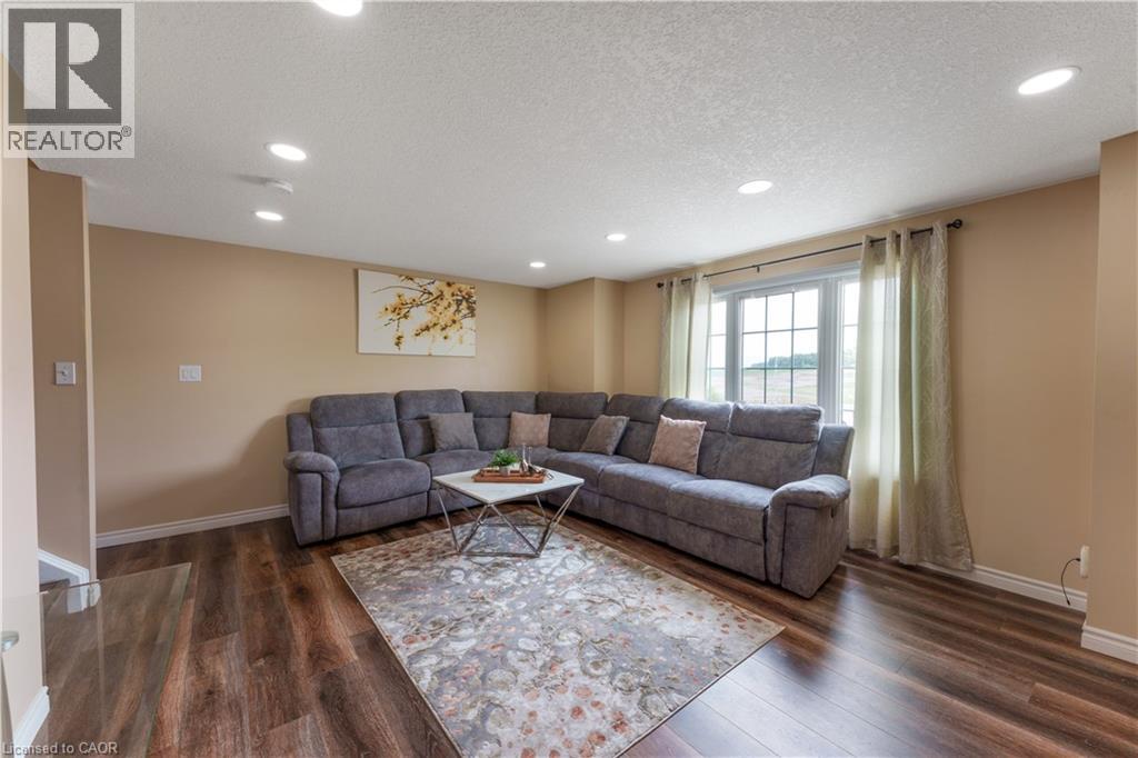 235 Red Clover Court, Kitchener, Ontario  N2E 4J5 - Photo 14 - 40853432