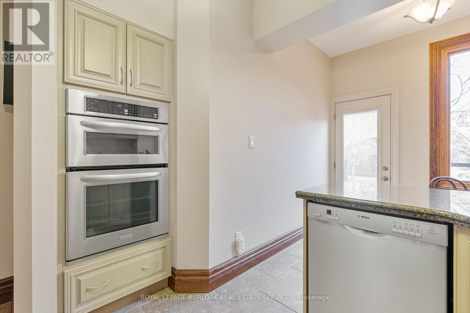 Main Flr - 107 Catharine Street S, Hamilton, Ontario  L8N 2J5 - Photo 14 - X13647322