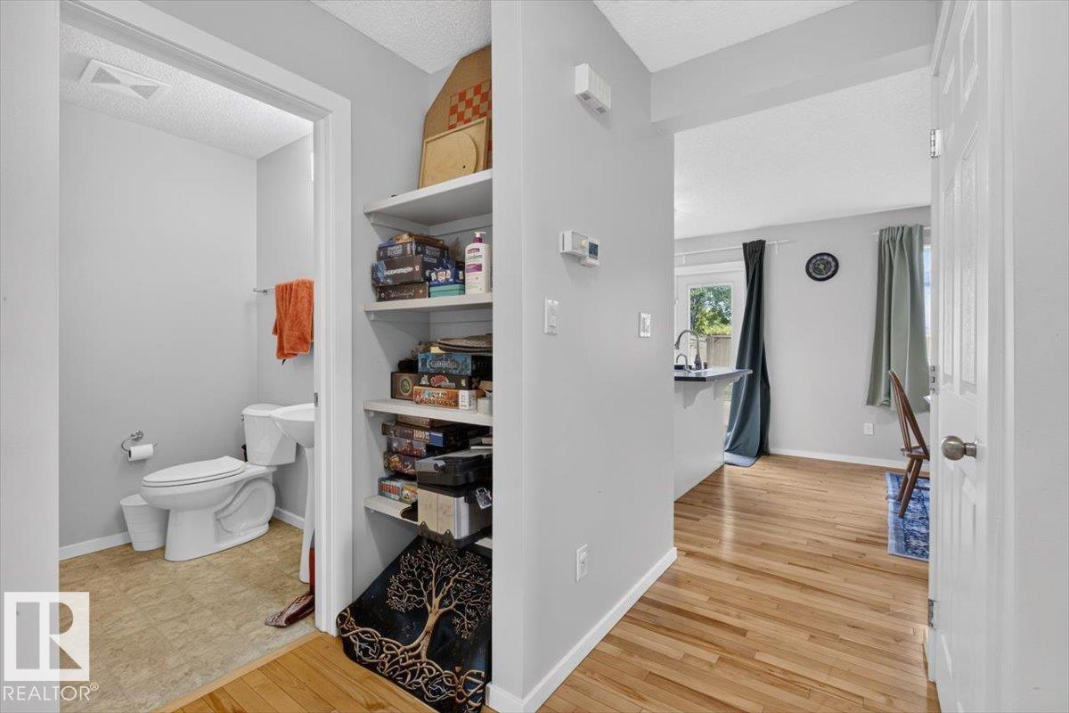 722 88a St Sw, Edmonton, Alberta  T6X 1C4 - Photo 9 - E4502439