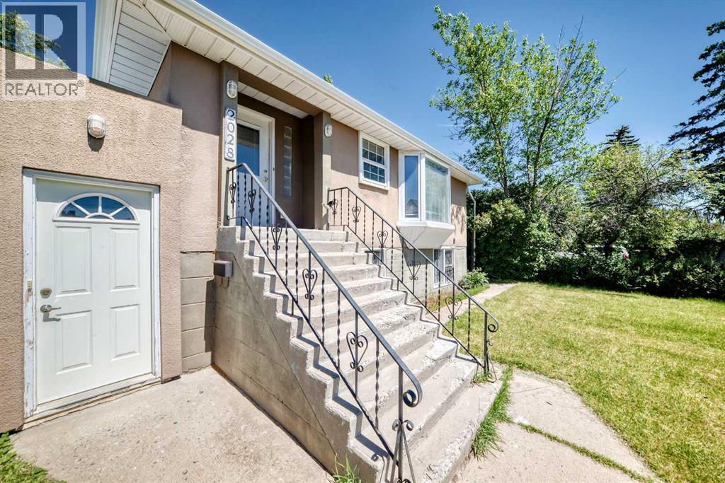 2028 Westmount Road NW, Calgary, Alberta  T2N 3M9 - Photo 2 - A2324541