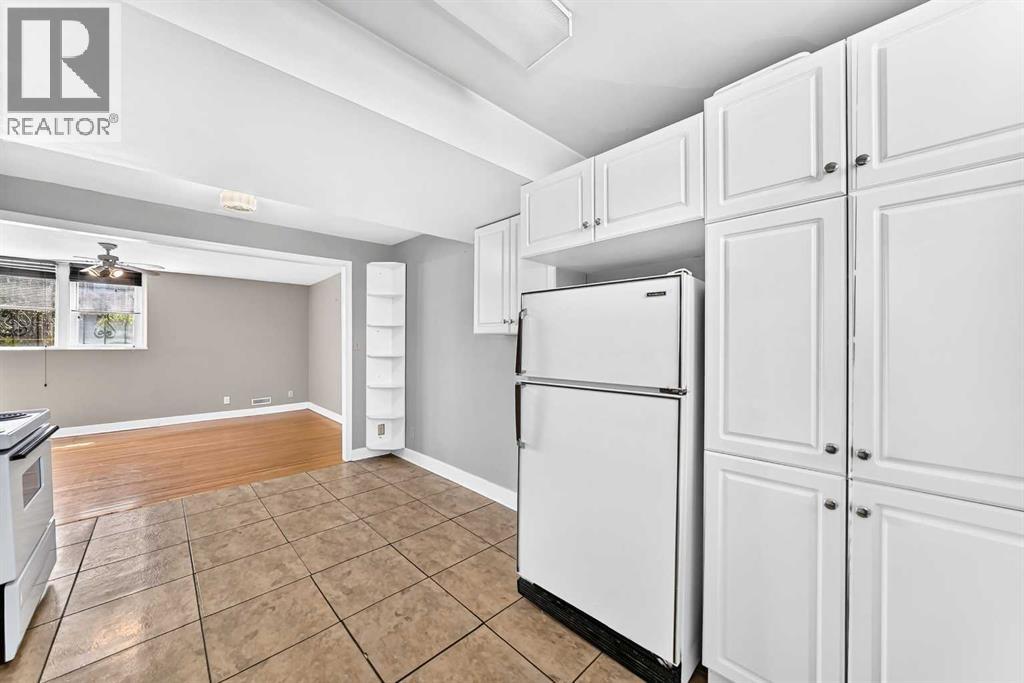 2028 Westmount Road NW, Calgary, Alberta  T2N 3M9 - Photo 24 - A2324541
