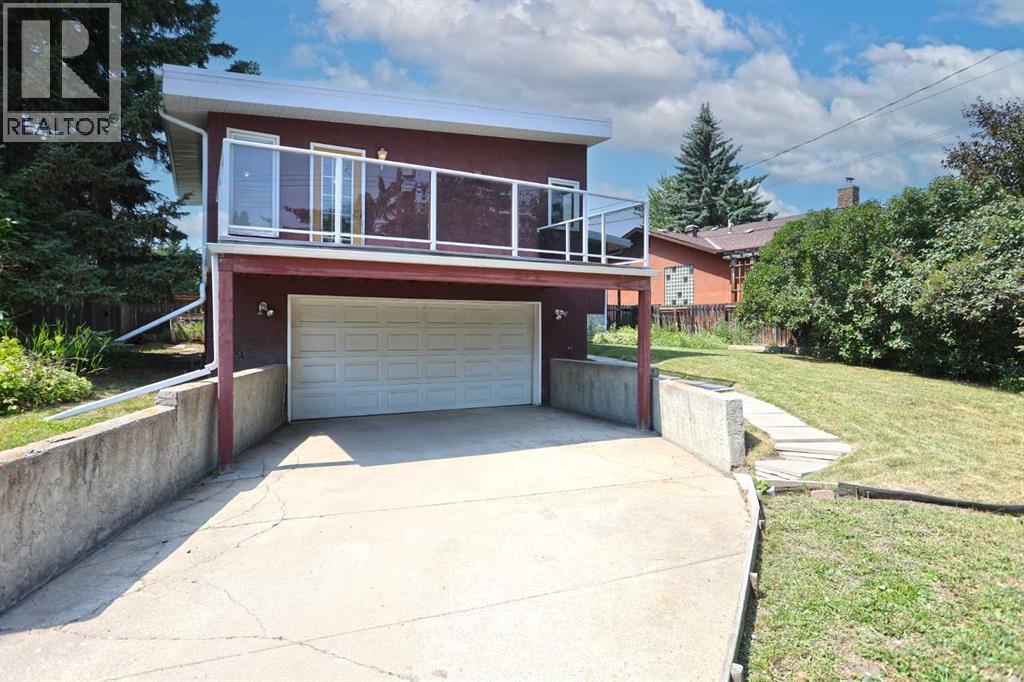 4904 Verulum Place NW, Calgary, Alberta  T3A 0K1 - Photo 4 - A2332437
