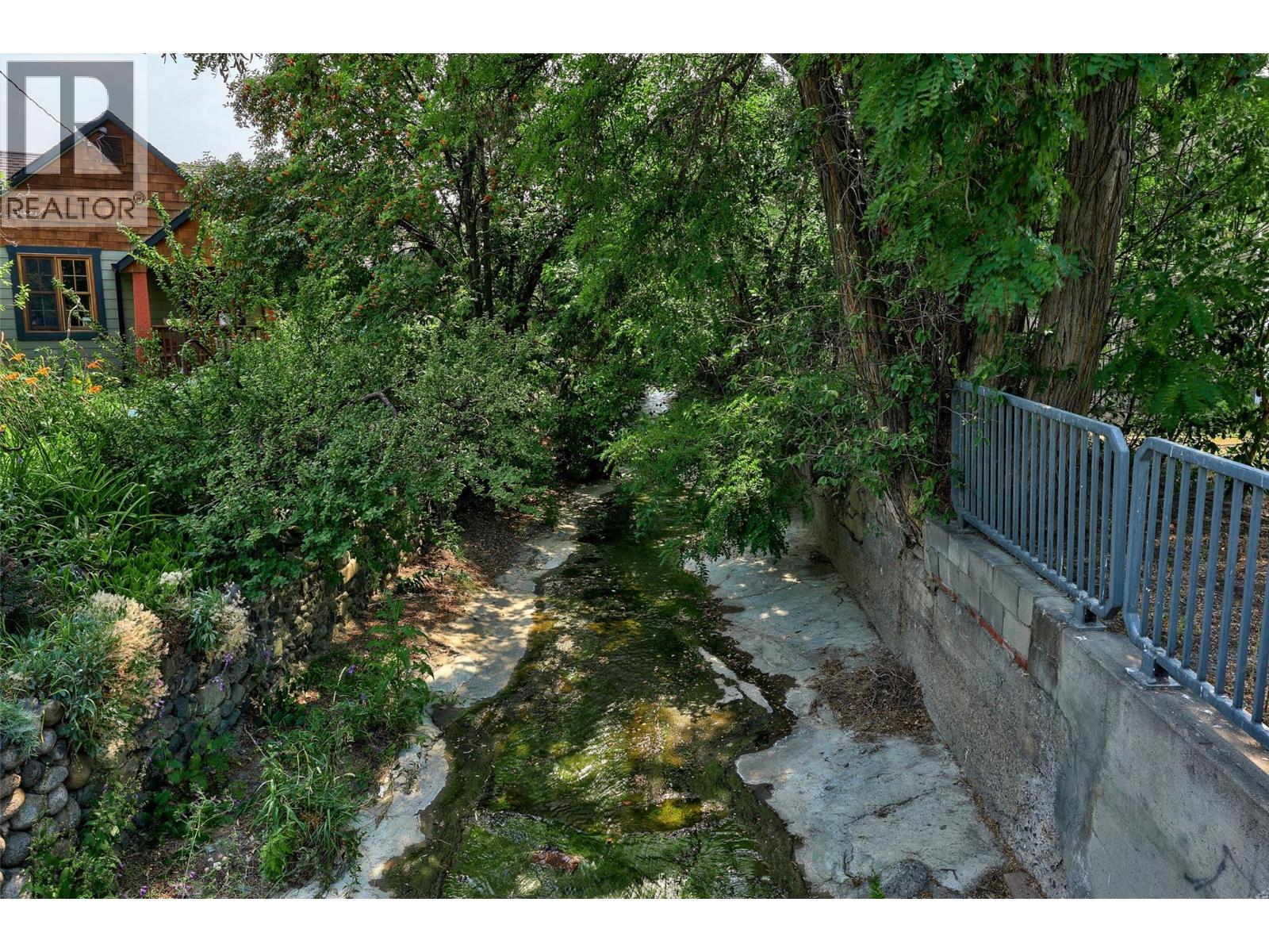 647 St Paul Street, Kamloops, British Columbia  V2C 2K1 - Photo 37 - 10394223