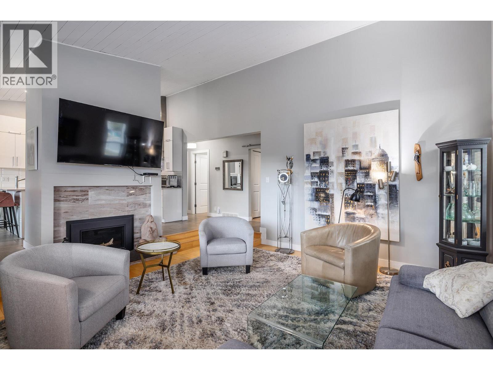 2575 Pineridge Place, West Kelowna, British Columbia  V4T 2J7 - Photo 6 - 10394795
