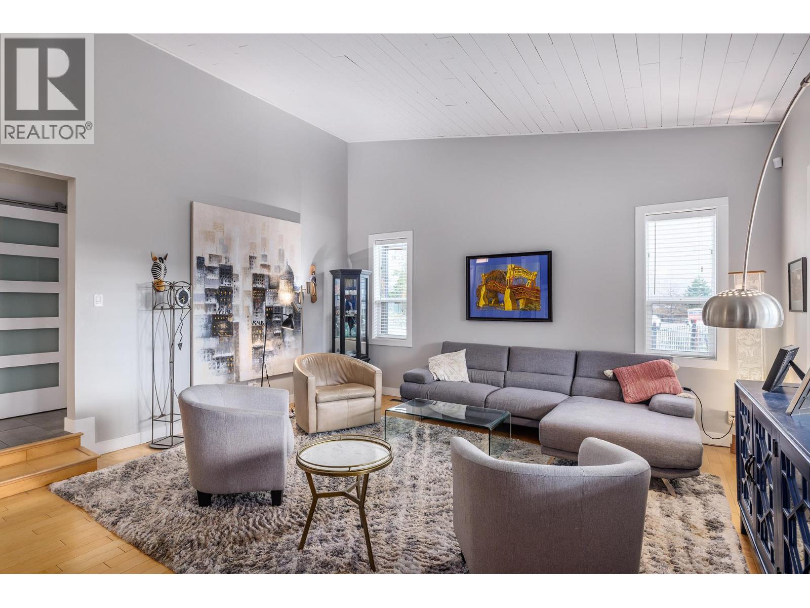 2575 Pineridge Place, West Kelowna, British Columbia  V4T 2J7 - Photo 3 - 10394795