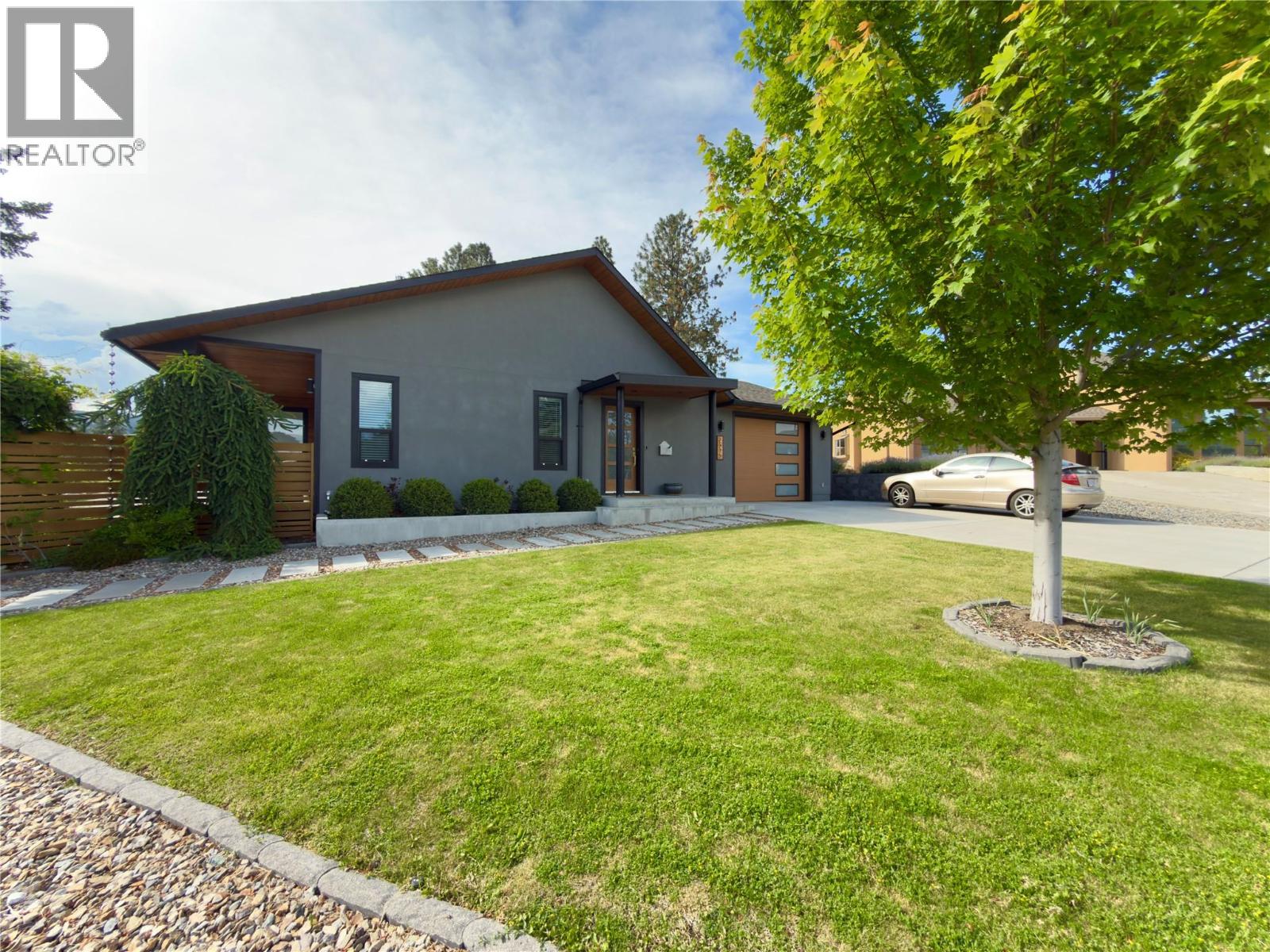 2575 Pineridge Place, West Kelowna, British Columbia  V4T 2J7 - Photo 34 - 10394795
